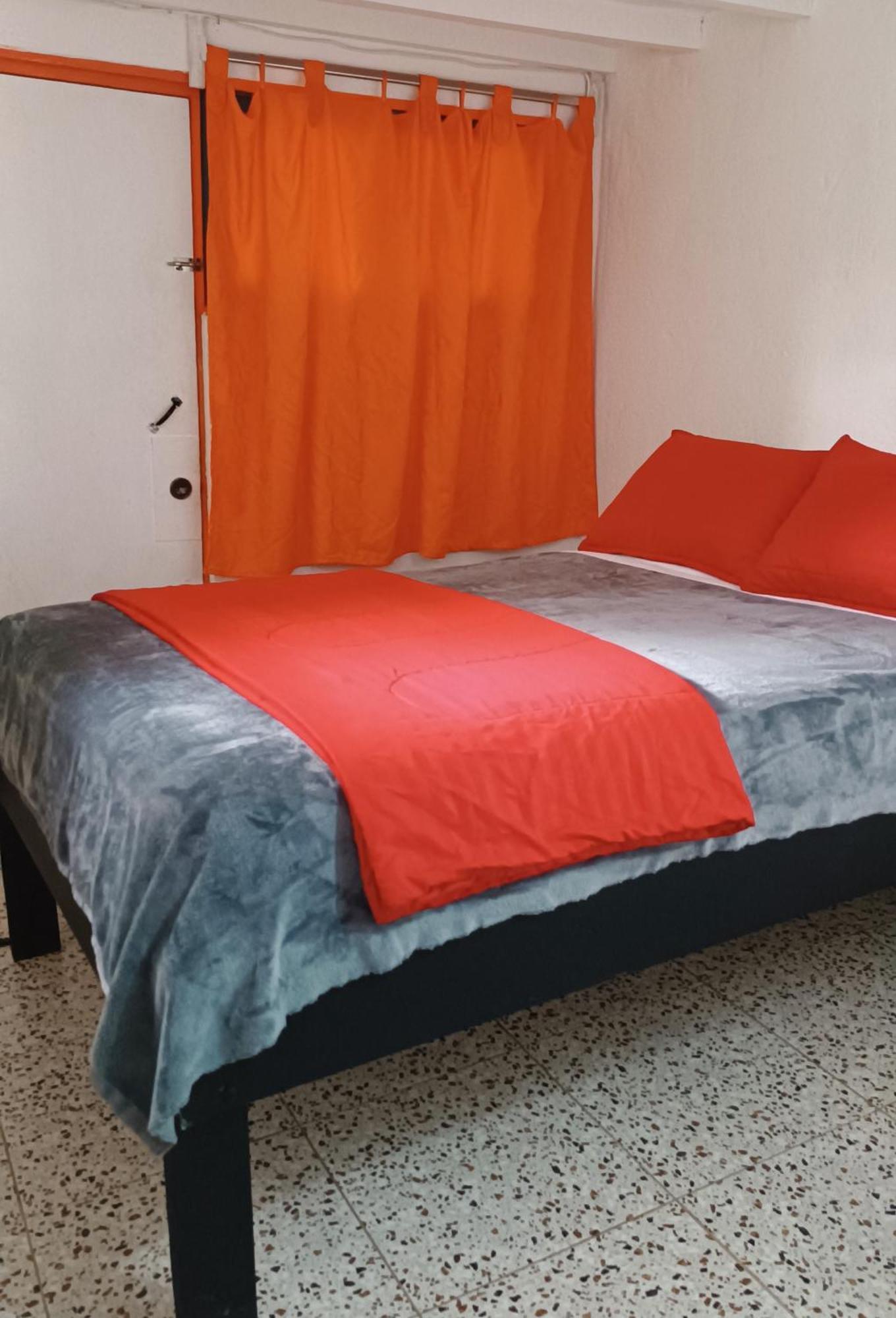 גוארנה Hotel Marrokos Aeropuerto Jose Maria Cordova מראה חיצוני תמונה